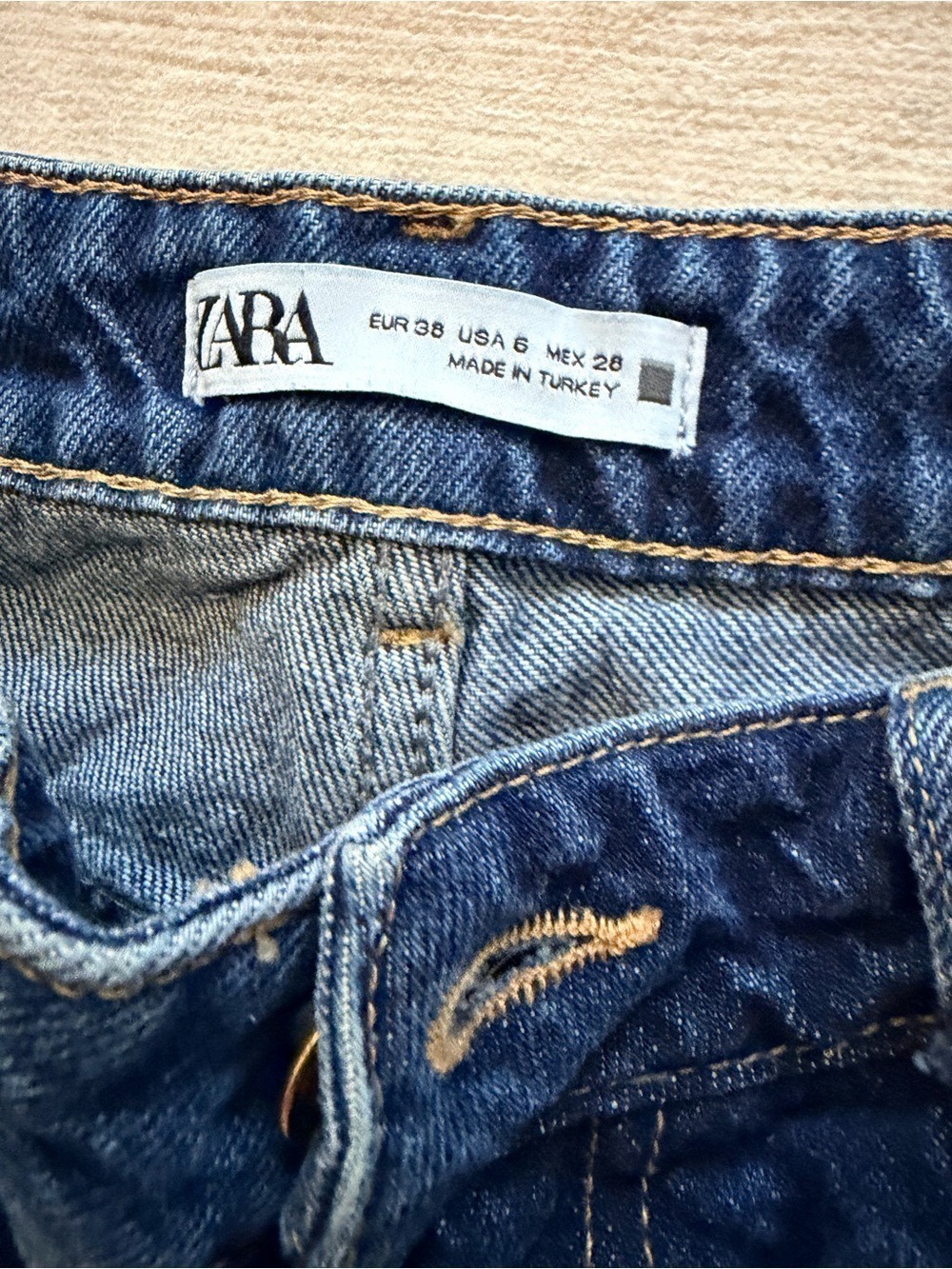 Zara Women Dark Wash Straight Leg Jeans Size 6 - Picture 3 of 5